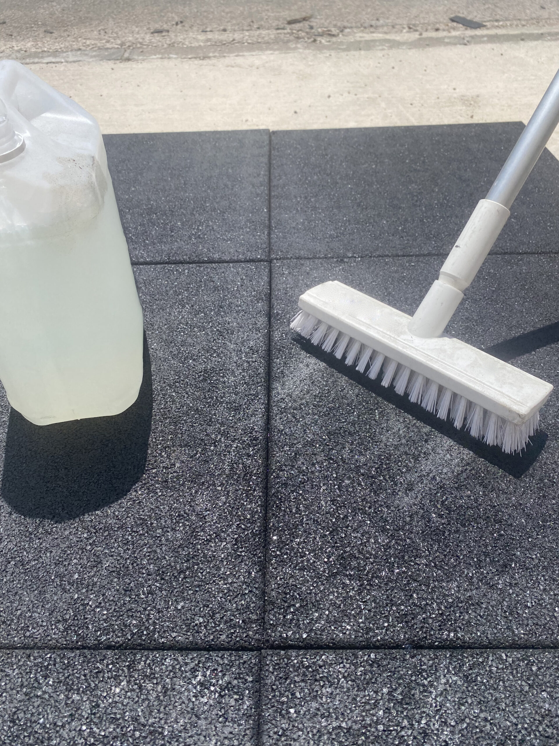 MAGIC CLEAN – Nettoyant pour sol caoutchouc